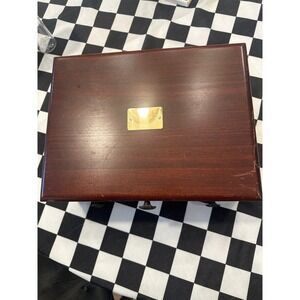 Reed & Barton Wood Silverware Chest Mahogany Finish Tarnish Proof Lining flaw